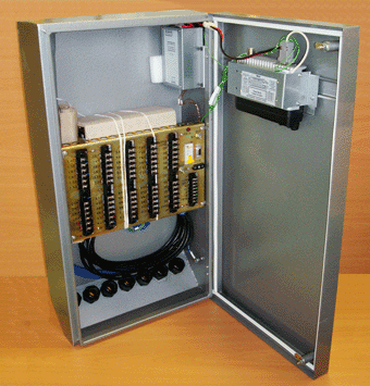 Дорожный контроллер КДУ-3.2НР с радиомодемом РМ-05. Контроллер подготовлен к отправке.